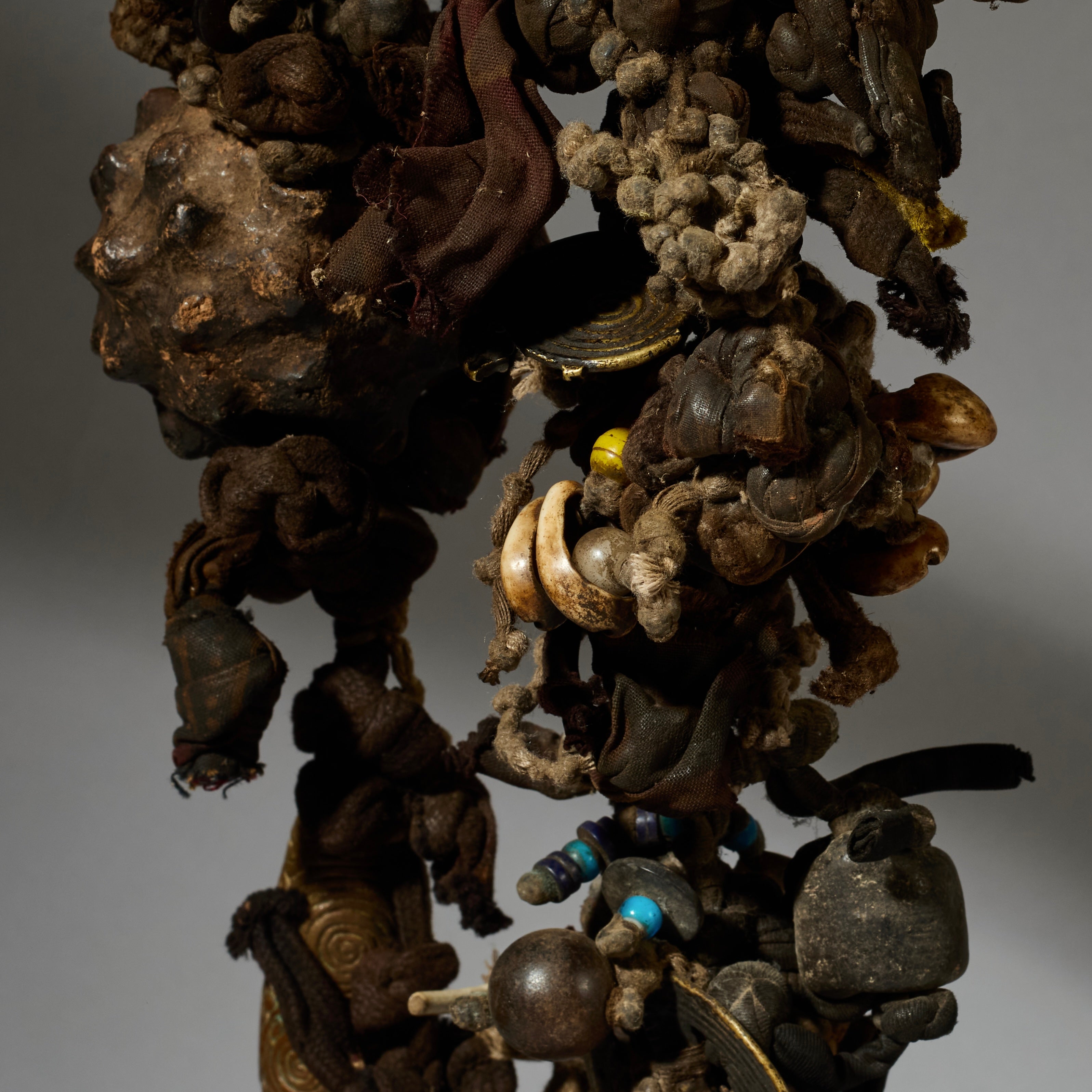 AN INTERESTING CLUSTERED TALISMANIC NECKLACE FROM KIRDI TRIBE OF CAMEROON( No 5092 )
