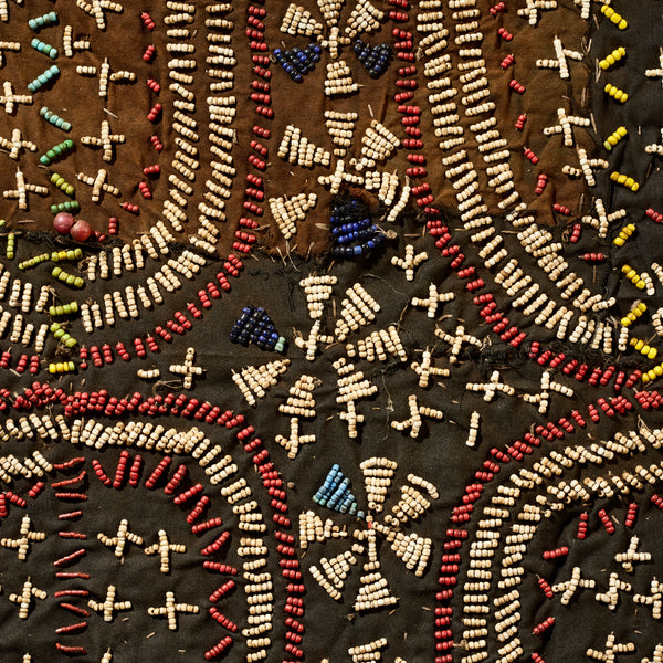 A BEAUTUFULLY BEADED SHIRT FROM THE BAMILEKE TRIBE CAMEROON( No 5115