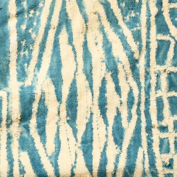 A WELL WORN TUNIC TOP OF NDOP CLOTH, BAMILEKE TRIBE CAMEROON ( No 5105 )