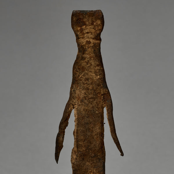 A SMALL IRON FIGURE  FROM LOBI TRIBE BURKINA FASO ( No 5148 )