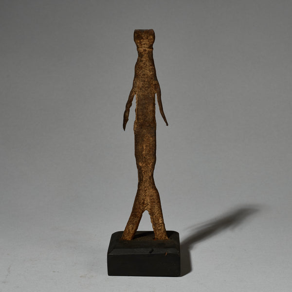 A SMALL IRON FIGURE  FROM LOBI TRIBE BURKINA FASO ( No 5148 )