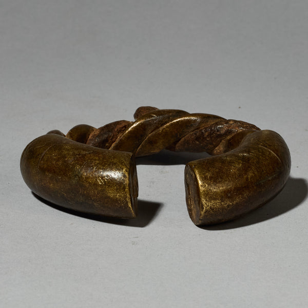 A UNIQUE  BRONZE BRACELET, SENOUFO TRIBE BURKINA FASO  ( No 5120 )