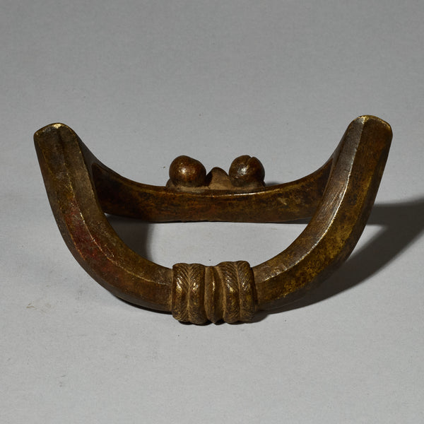 A SUPERB LOBI STIRRUP ANKLET OF BURKINA FASO WEST AFRICA( No 5156)