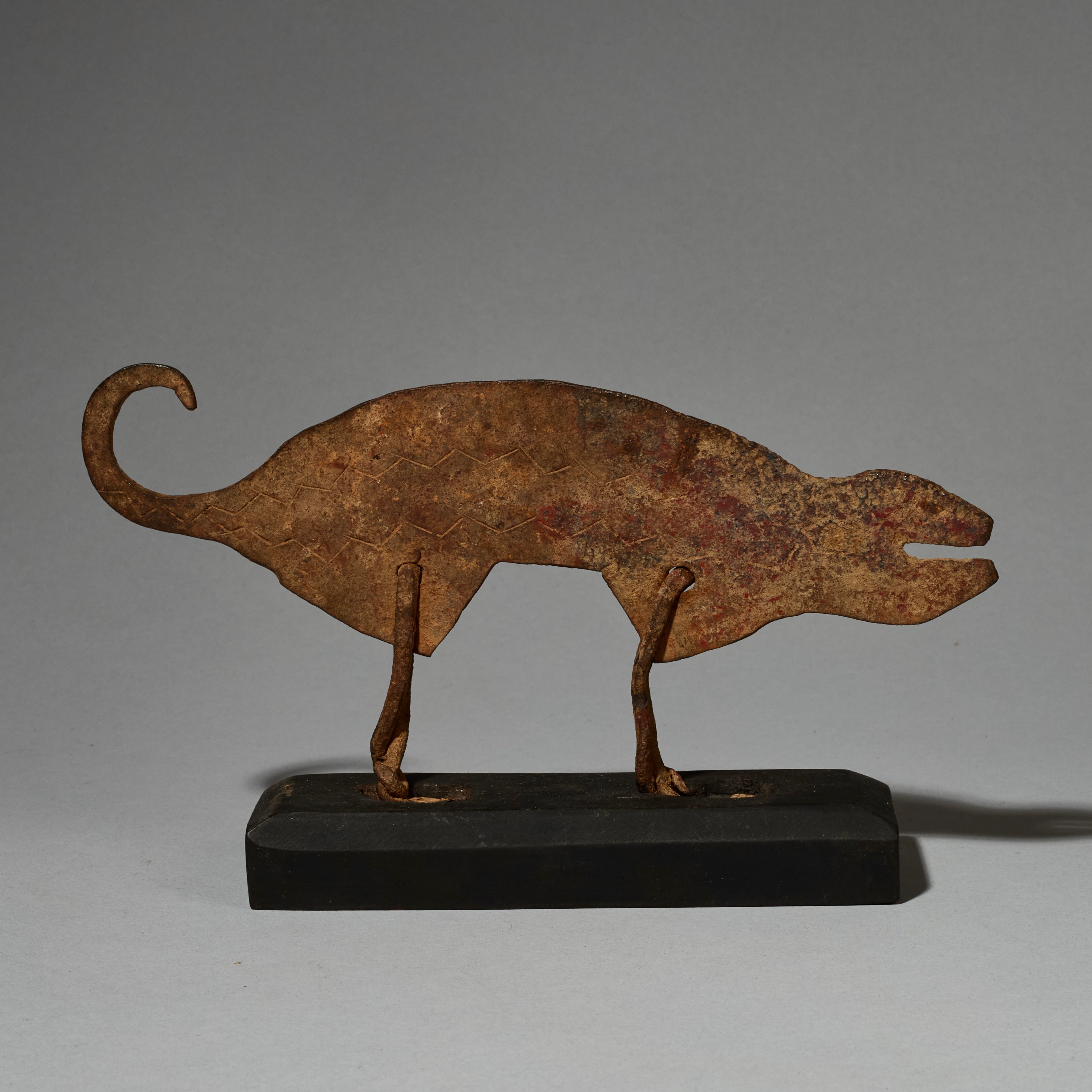 A LARGE RARE  IRON CHAMELEON   FROM LOBI TRIBE BURKINA FASO ( No 5146)