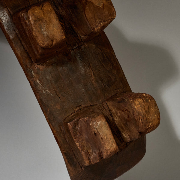A PATINATED ABSTRACTED ANIMAL STOOL FROM BURKINA FASO ( No 5161 )
