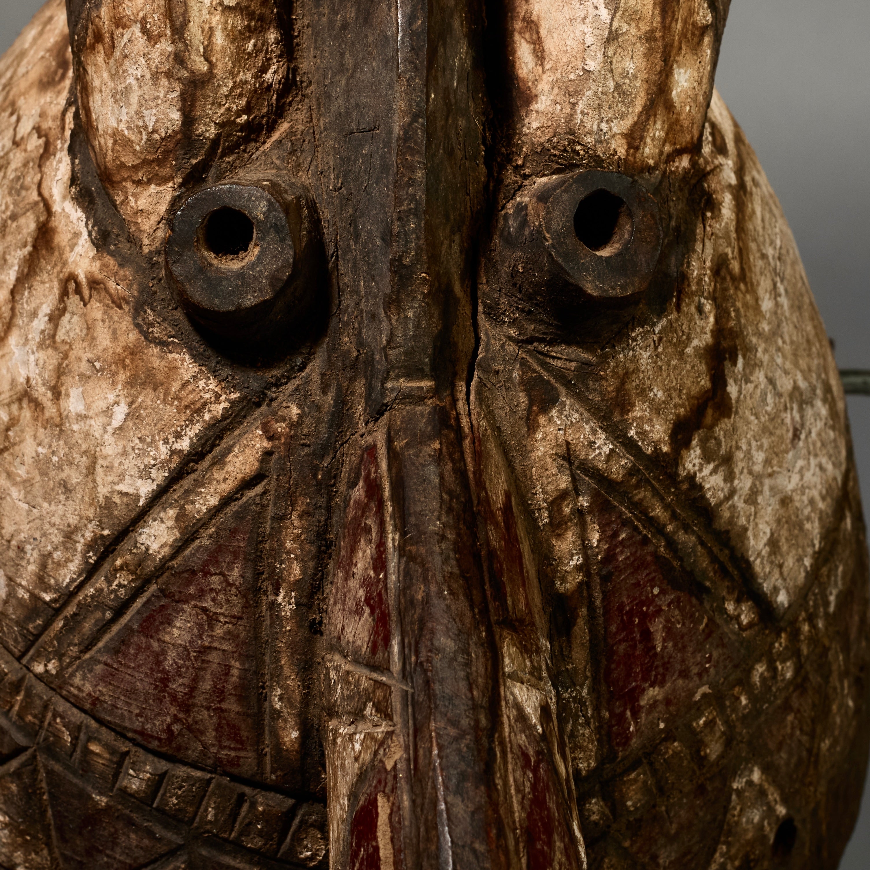 AN ANTHROPOMORPHIC ANTELOPE/ANTEATER MASK  , MOSSI TRIBE BURKINA  FASO W AFRICA (No 5163 )