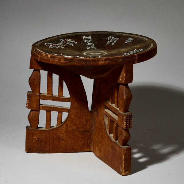 A MAGNIFICENT KAMBA STOOL, FROM KENYA EAST AFRICA ( No 5178)