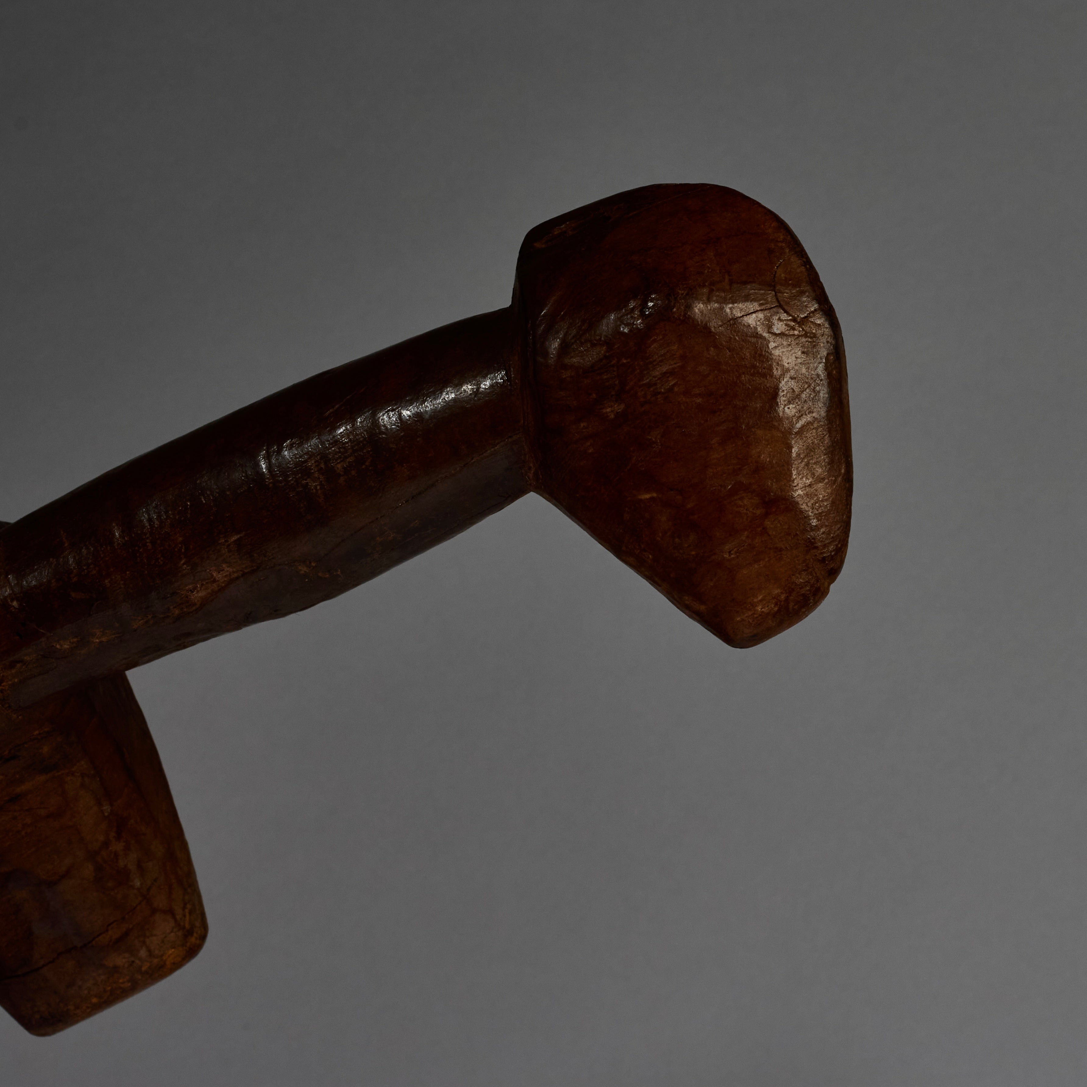 AN ABSTRACTED LONG ANIMAL STOOL FROM BURKINA FASO ( No 5162 )