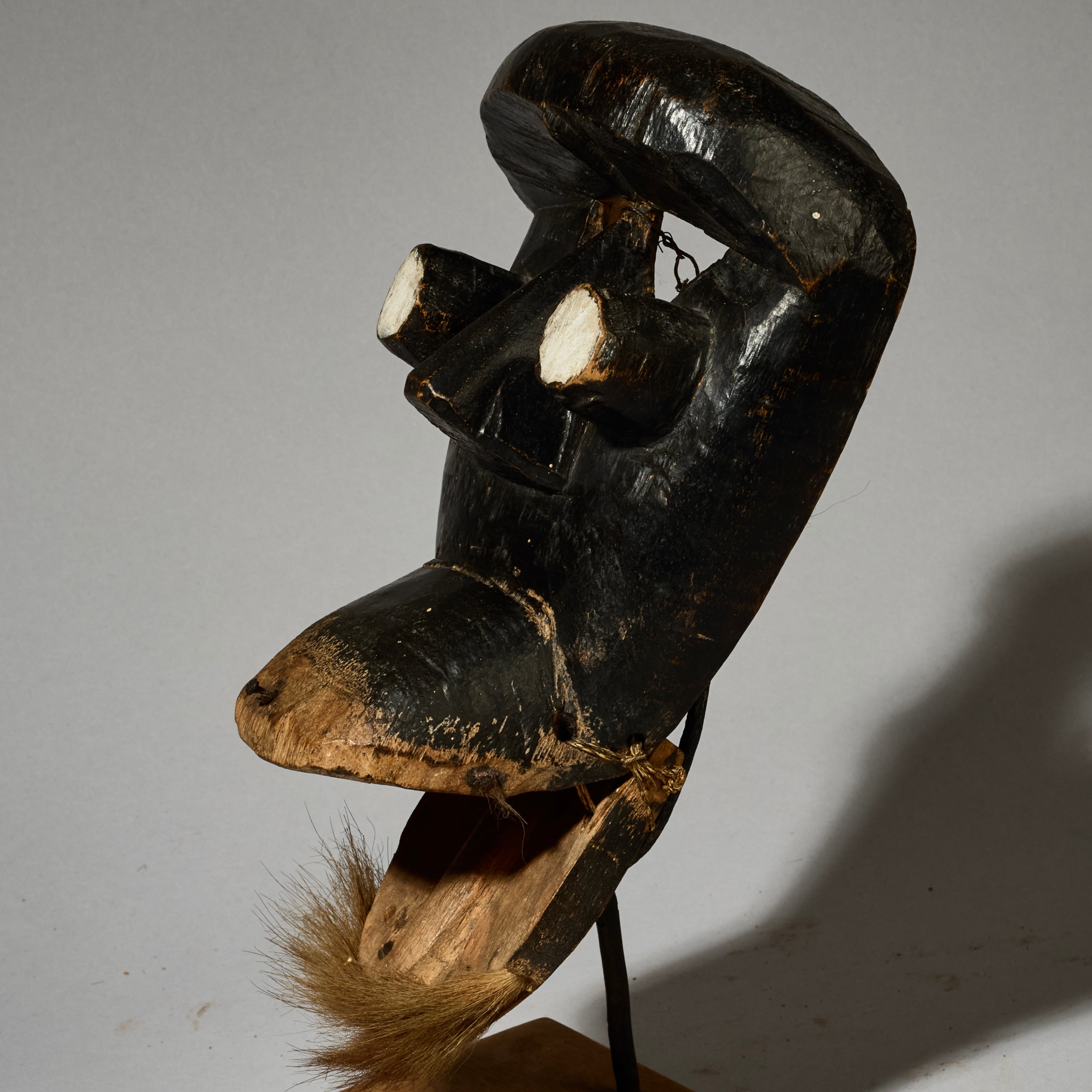 A CUBIST DAN /KRAN MASK FROM THE IVORY COAST EX UK COLLECTION  ( No 5173 )