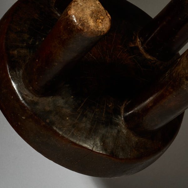 DL A DEEPLY PATINATED GLOSSY PERFECT STOOL , ROUND EDGED, SENUFO OF 9VORY COAST W.AFRICA ( No 5123 )