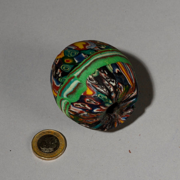 A VIVID GLASS BEAD FROM JAVA( No 1910)