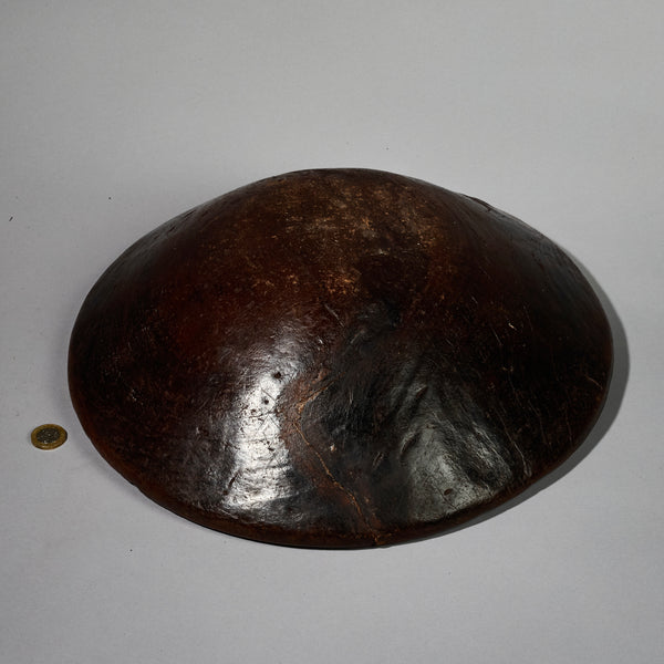 A LUSH PATINATED WOODEN BOWL BAULE TRIBE IVORY COAST  ( No 5127 )