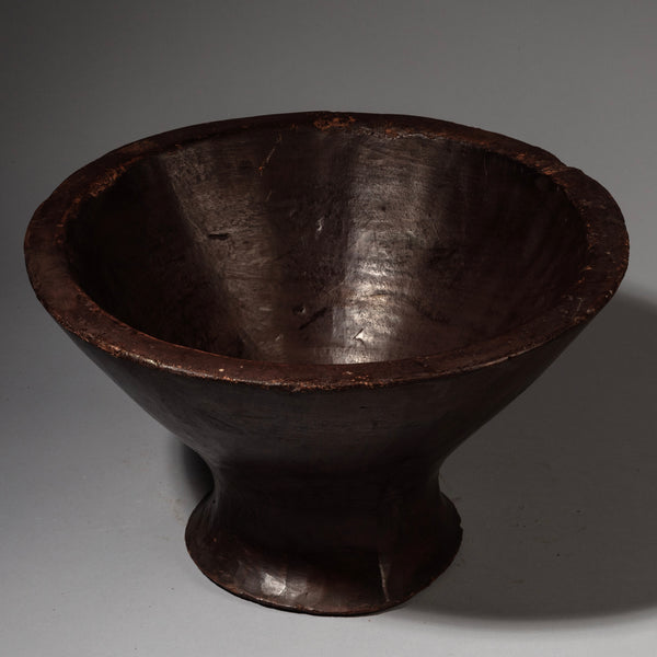 A DEEP CONICAL BOWL FROM INDONESIA ( No 1877)