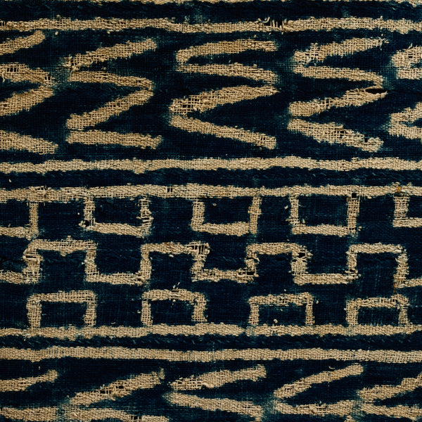 A RARE NDOP INDIGO CLOTH MOUNTED FROM THE BAMILEKE TRIBE OF CAMEROON W.AFRICA( No 5132 )