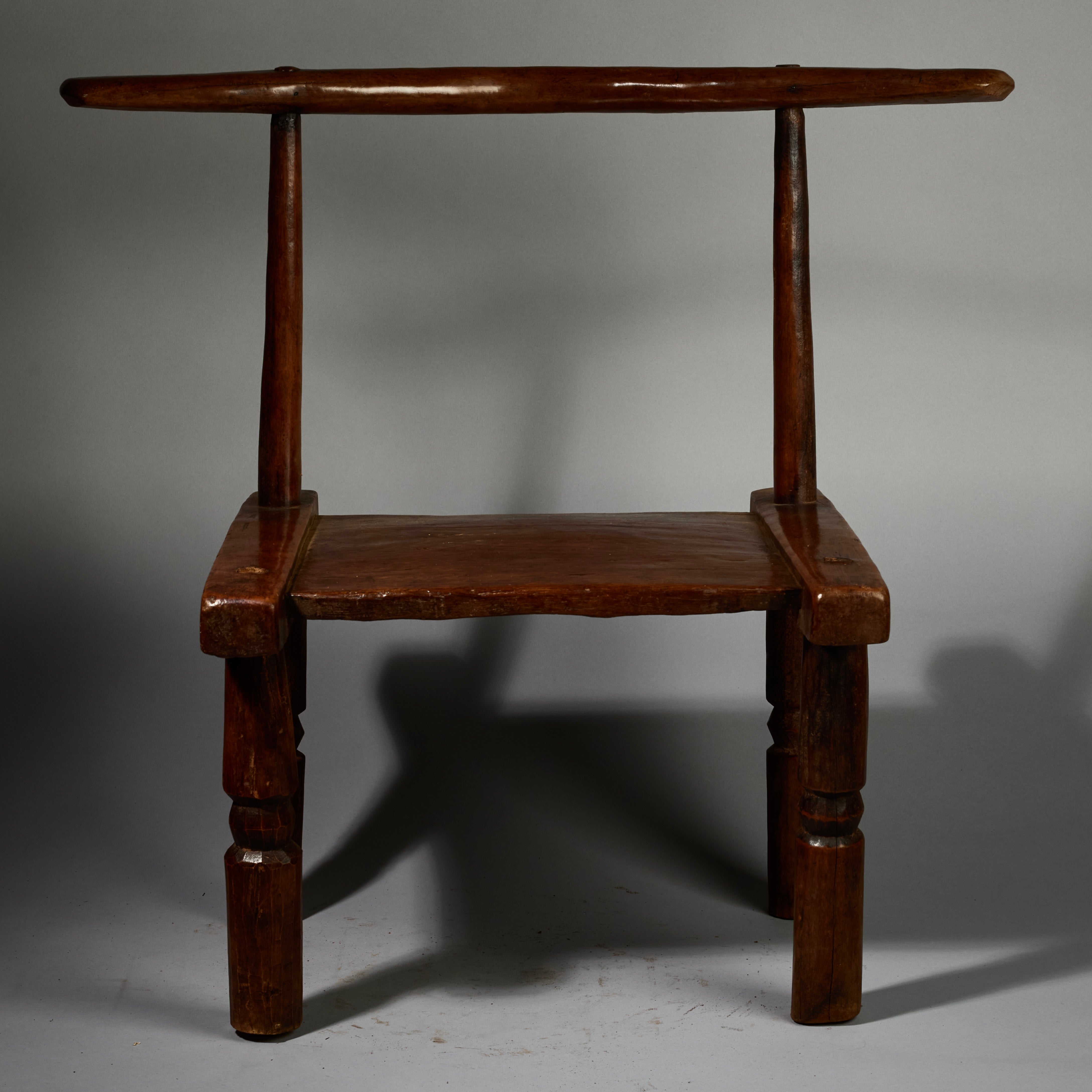 A WELL PATINATED CHAIR FROM THE BAULE TRIBE, IVORY ( No 5176 )