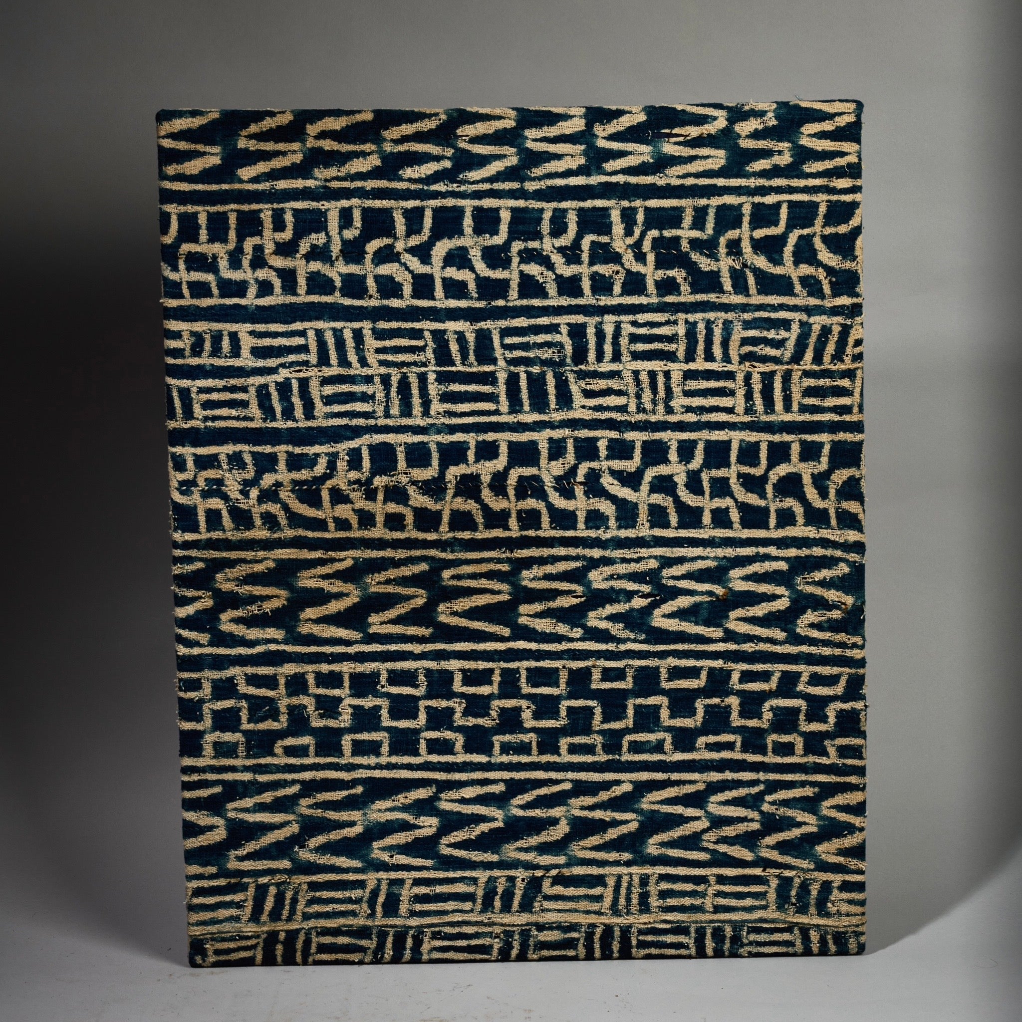 A RARE NDOP INDIGO CLOTH MOUNTED FROM THE BAMILEKE TRIBE OF CAMEROON W.AFRICA( No 5132 )