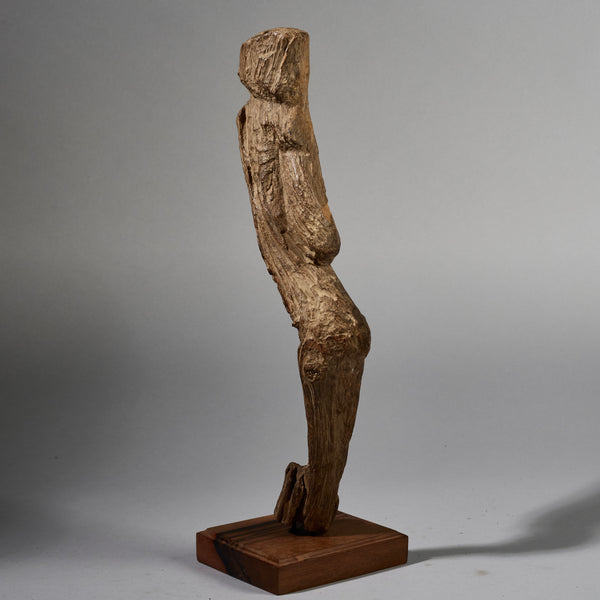 A POWERFUL LOSSO ALTAR FIGURE FROM NORTHERN TOGO W AFRICA  ( No 6247)
