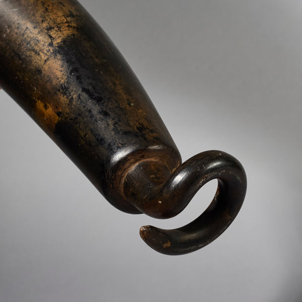 A BEAUTIFULLY PATINATED CEREMONIAL HORN CUP, BAMILEKE TRIBE OF CAMEROON W.AFRICA( No 6239)