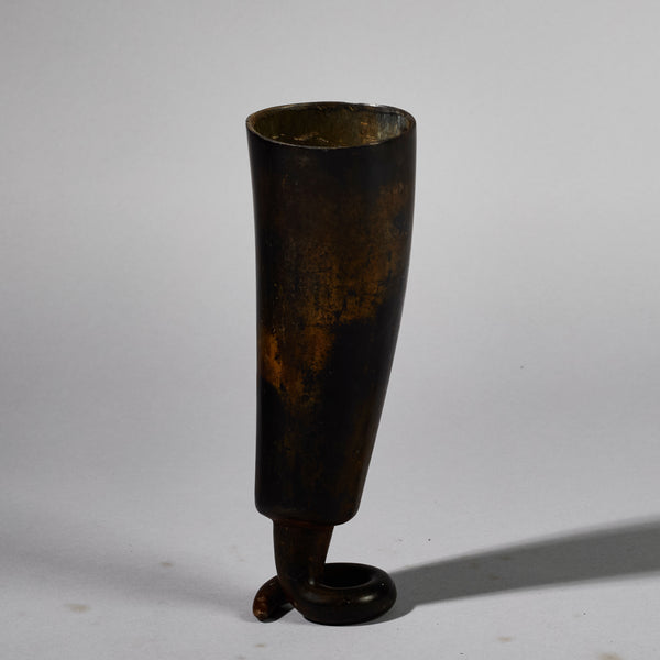 A BEAUTIFULLY PATINATED CEREMONIAL HORN CUP, BAMILEKE TRIBE OF CAMEROON W.AFRICA( No 6239)