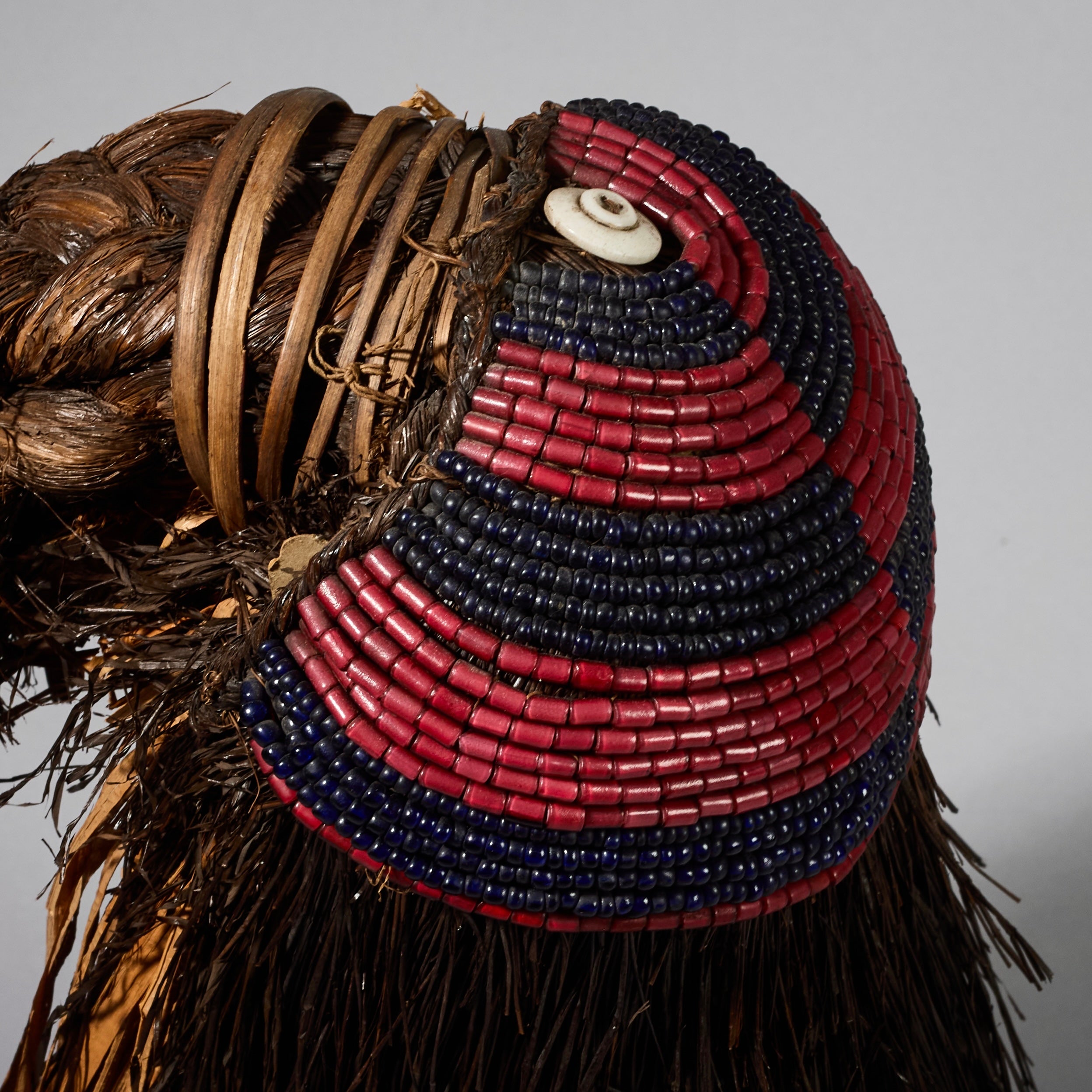 A STUNNING RARE HEADDRESS  WITH NATURAL FIBRE + TRADE BEAD DECORATION, CONGO  EX UK COLLECTION (No 6243 )