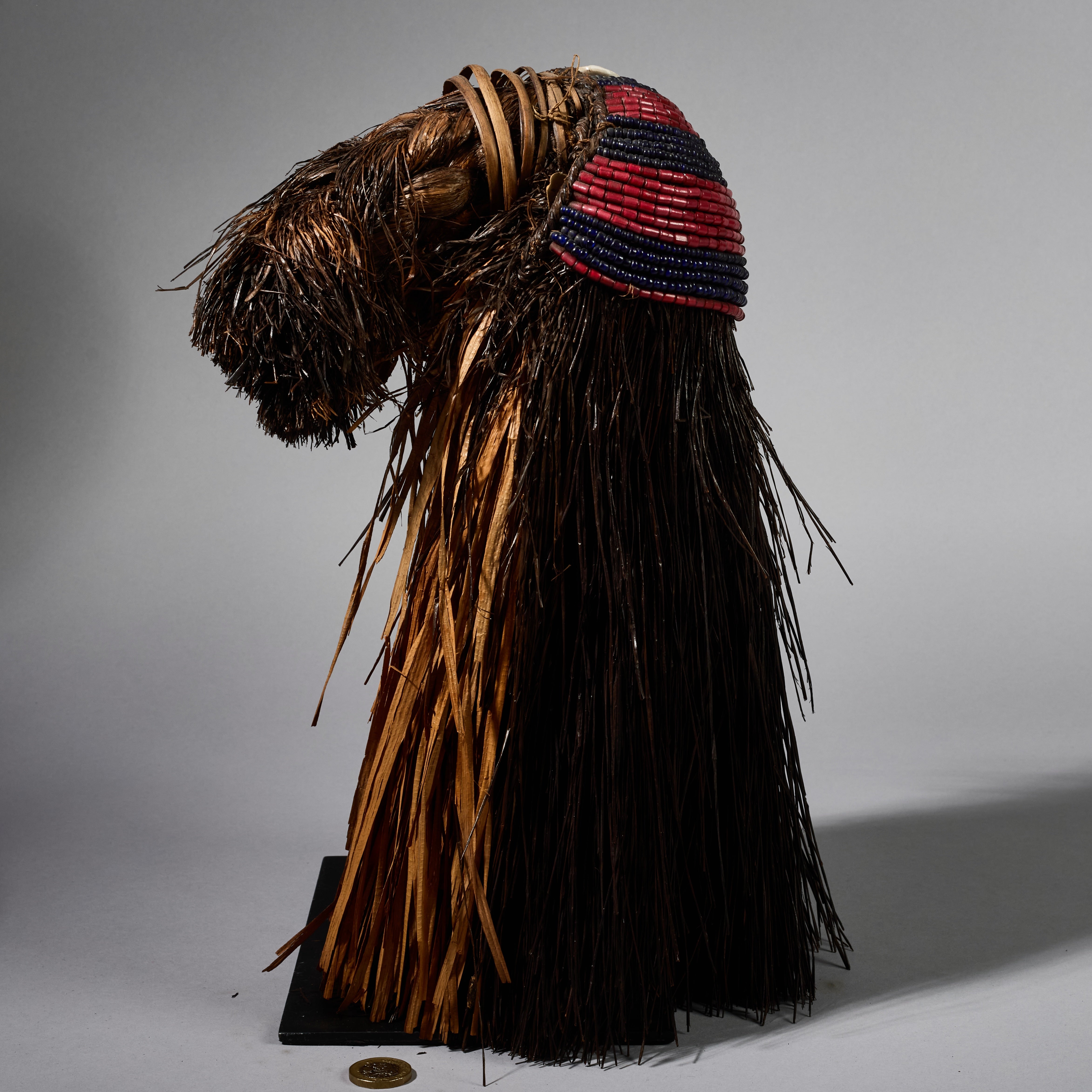 A STUNNING RARE HEADDRESS  WITH NATURAL FIBRE + TRADE BEAD DECORATION, CONGO  EX UK COLLECTION (No 6243 )