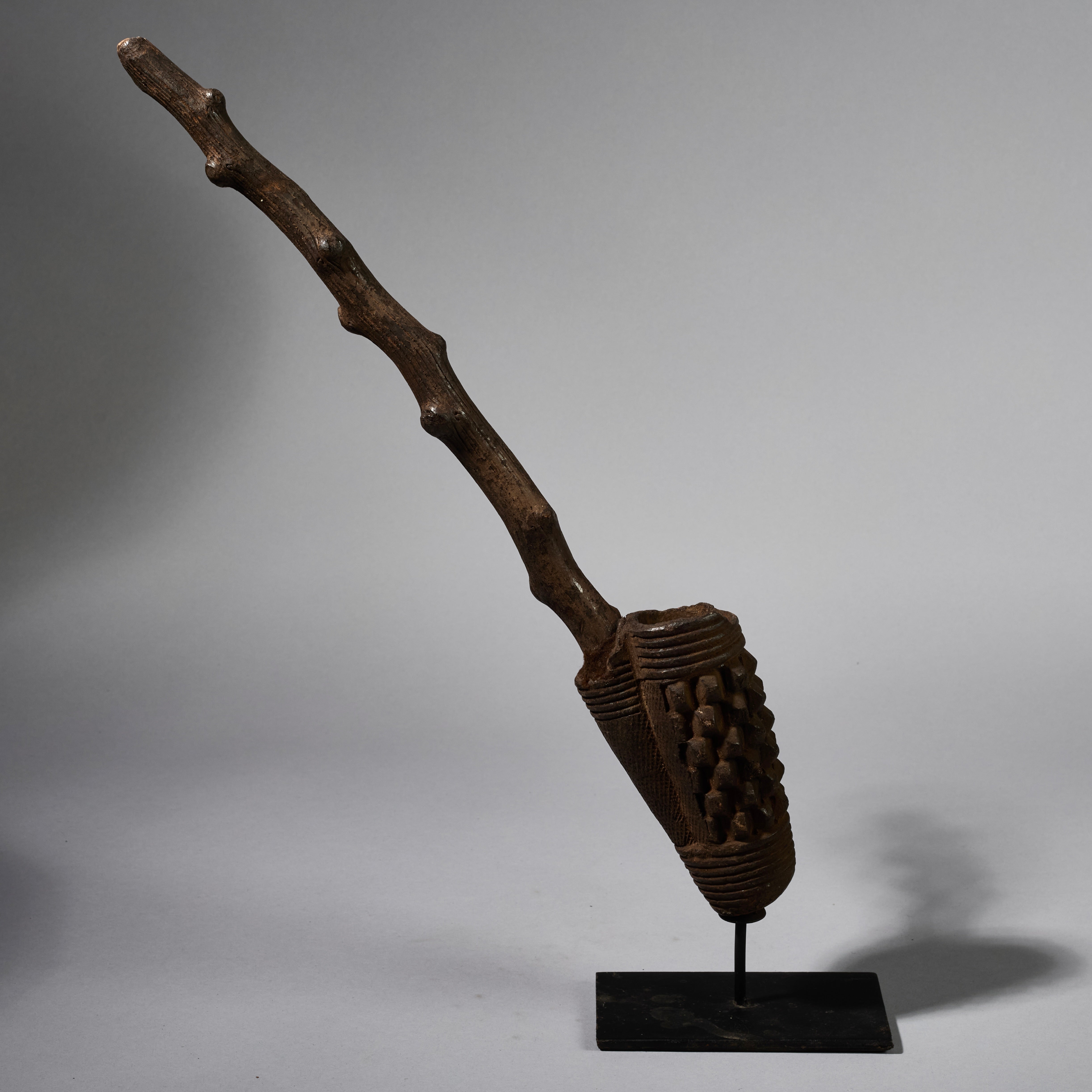 A CEREMONIAL CLAY PIPE FROM THE BAMILEKE TRIBE OF CAMEROON W.AFRICA ( No 6241)