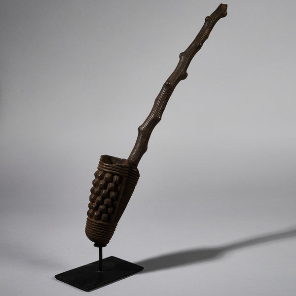A CEREMONIAL CLAY PIPE FROM THE BAMILEKE TRIBE OF CAMEROON W.AFRICA ( No 6241)
