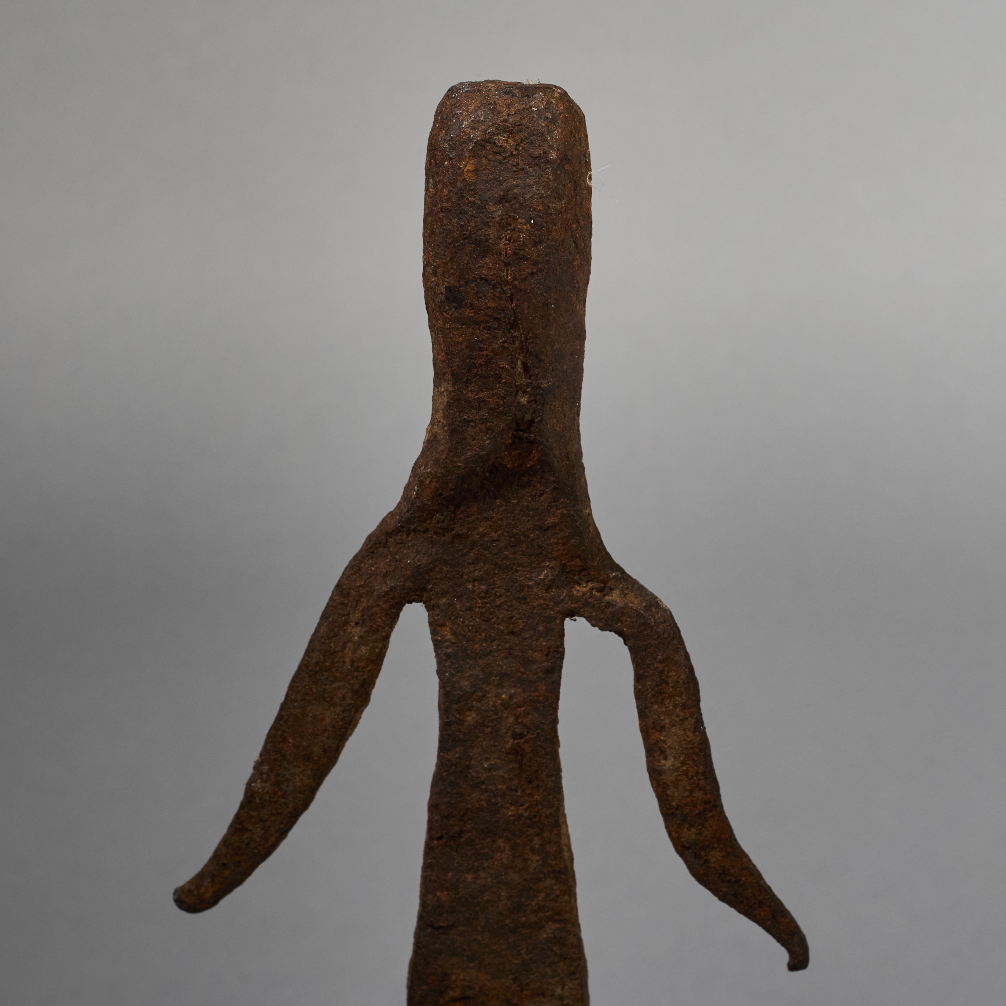 A STRIKING IRON FIGURE FROM LOBI TRIBE BURKINA FASO ( No 5196 )