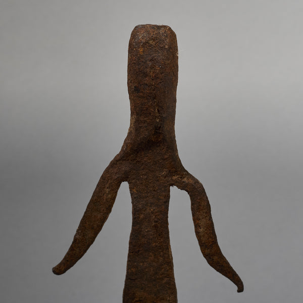 A STRIKING IRON FIGURE FROM LOBI TRIBE BURKINA FASO ( No 5196 )