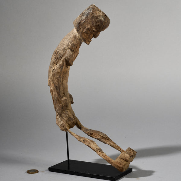 A RARE SEATED LOBI THIL FIGURE, BURKINA FASO ( No 6231)