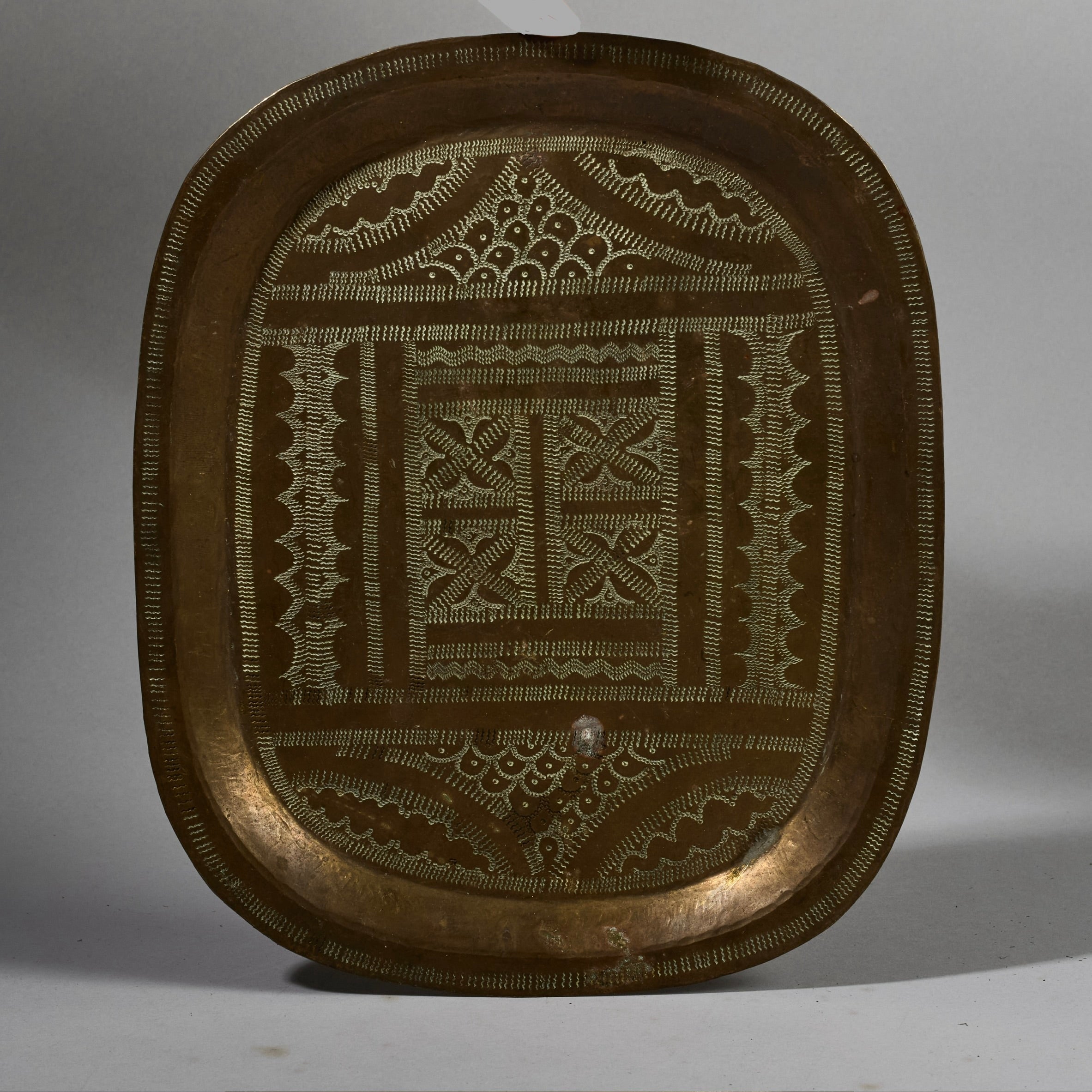 A SOPHISTICATED BRONZE PRESTIGE PLATE FROM NIGERIA  W.AFRICA( No 5253 )
