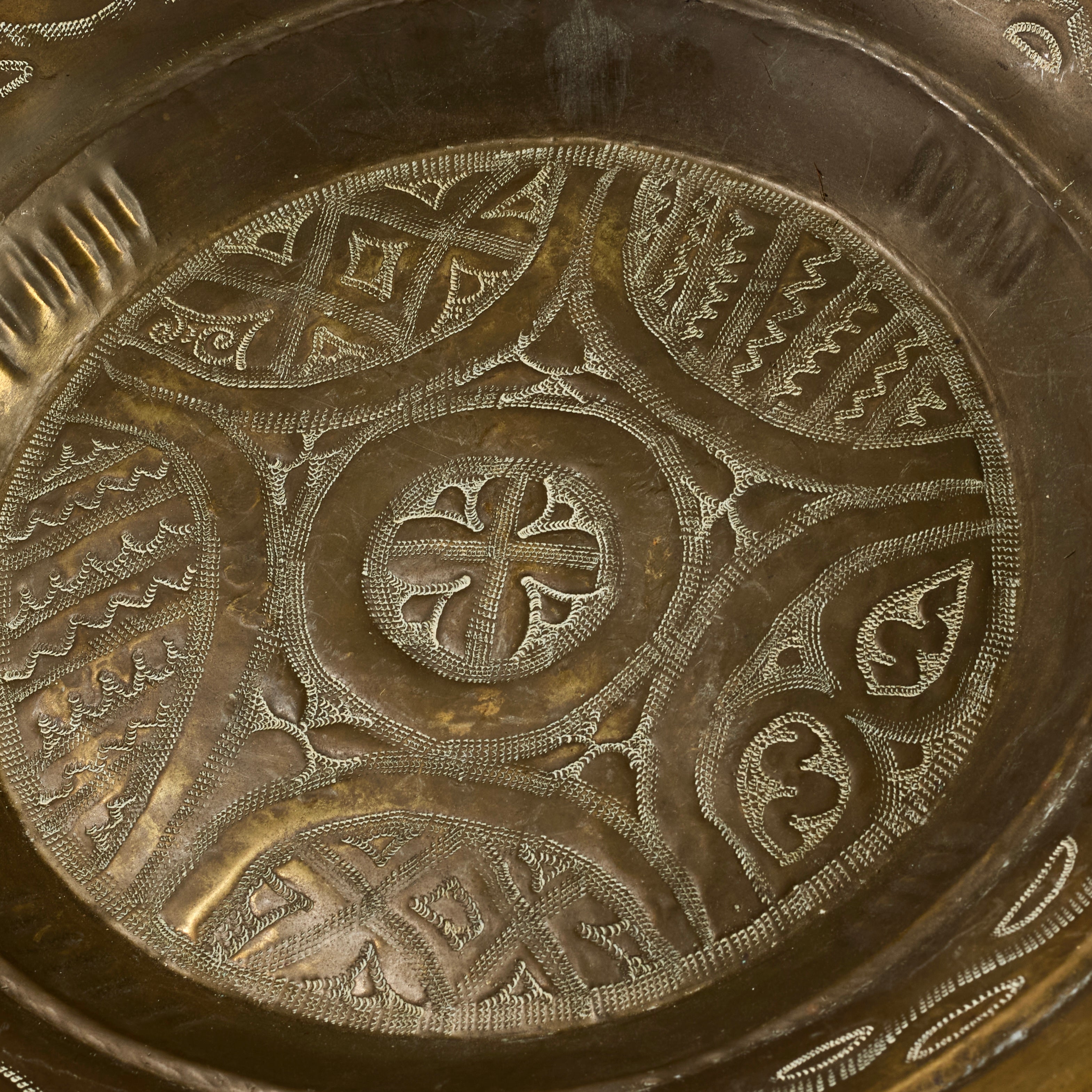 A SOPHISTICATED BRONZE PRESTIGE PLATE FROM NIGERIA  W.AFRICA( No 5251 )