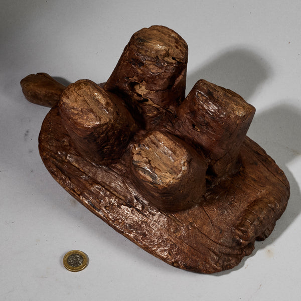 A SMALL WEATHERED ANIMAL SHAPED STOOL FROM THE BURKINA FASO  W.AFRICA ( No 6260)