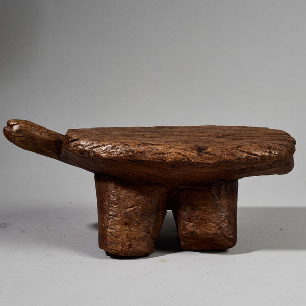 A SMALL WEATHERED ANIMAL SHAPED STOOL FROM THE BURKINA FASO  W.AFRICA ( No 6260)
