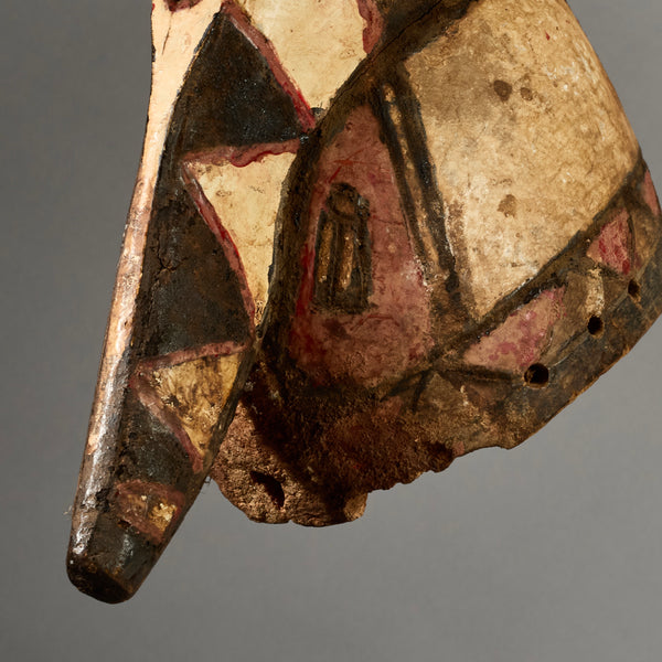 A BEAUTIFUL SMALL MOSSi ANTELOPE MASK FROM BURKINA FASO, W AFRICA (No 6265)