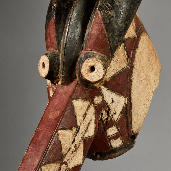 A LOVELY GRAPHIC MOSSi ANTELOPE MASK FROM BURKINA FASO, W AFRICA (No 6263)