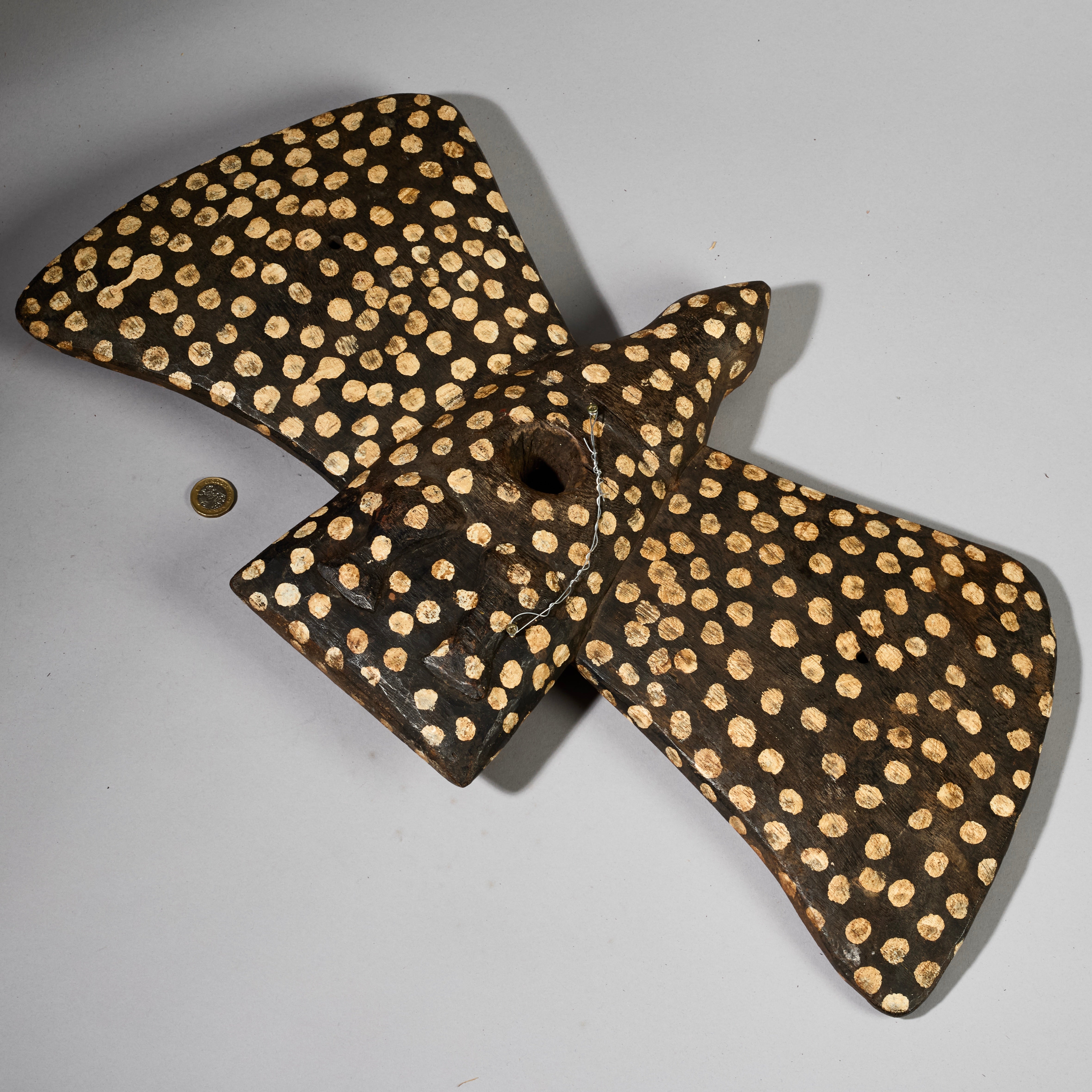 A SPOTTED FARMERS TROPHY BIRD, SENOUFO TRIBE OF THE IVORY COAST W.AFRICA ( No 6226)