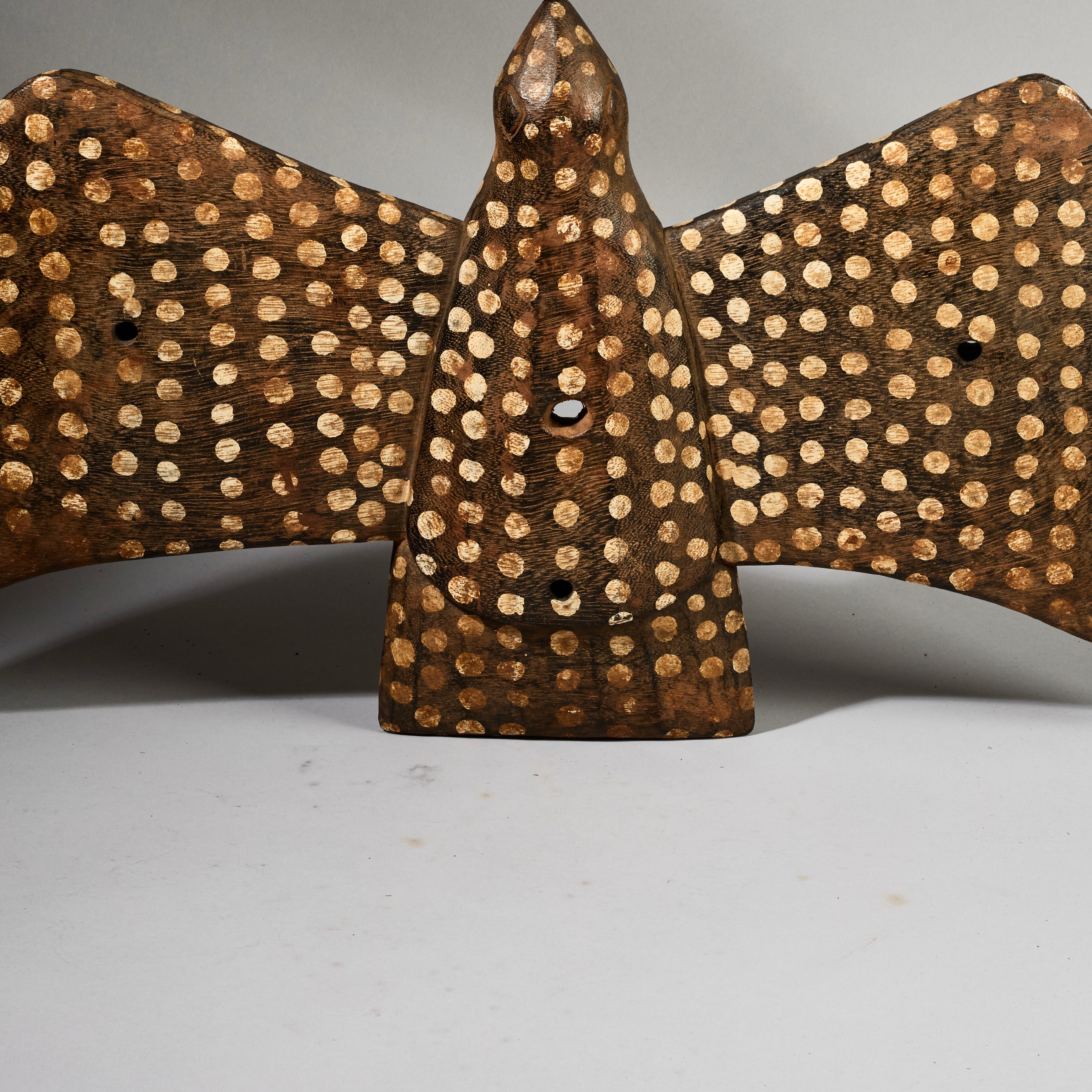 A SPOTTED FARMERS TROPHY BIRD, SENOUFO TRIBE OF THE IVORY COAST W.AFRICA ( No 6226)