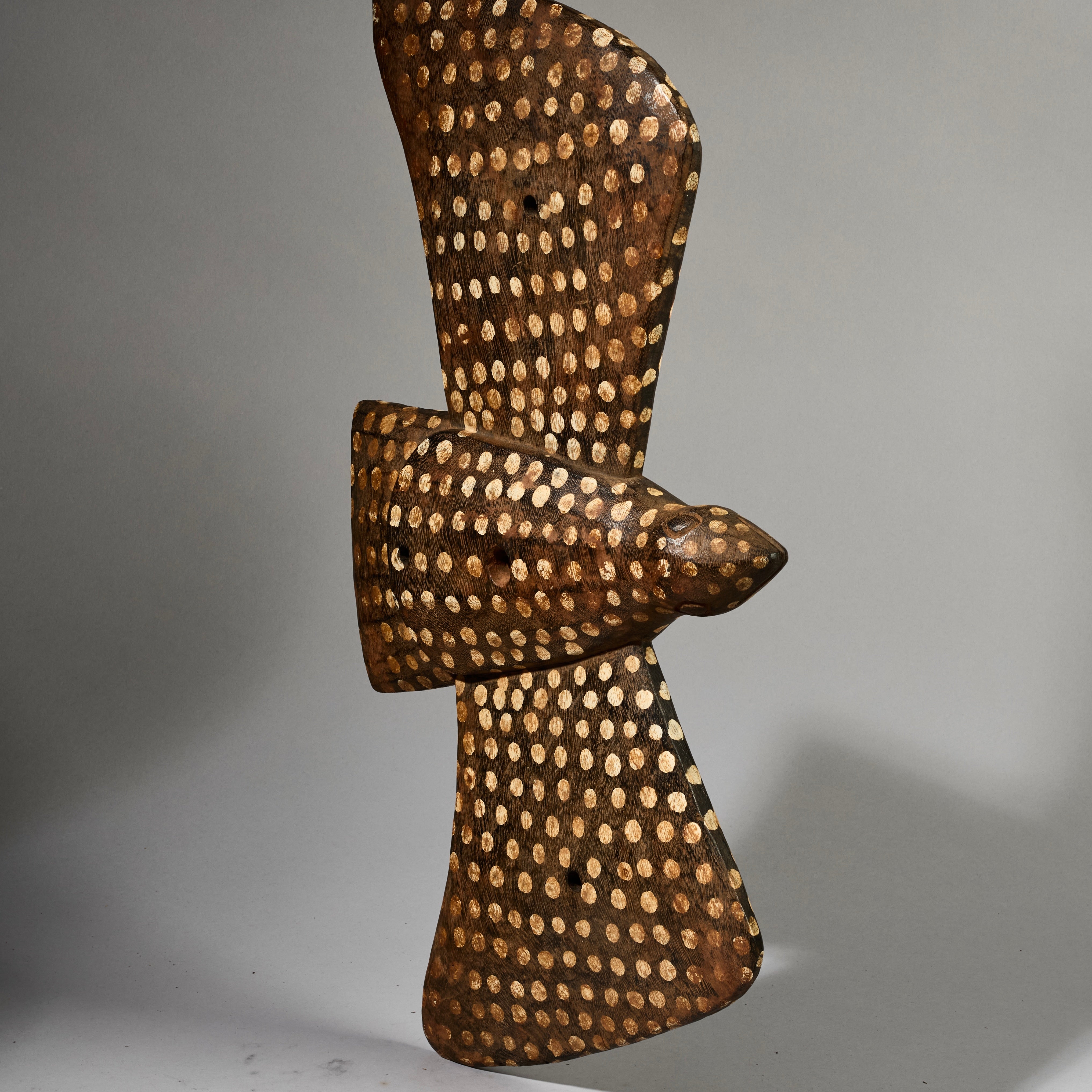 A SPOTTED FARMERS TROPHY BIRD, SENOUFO TRIBE OF THE IVORY COAST W.AFRICA ( No 6226)