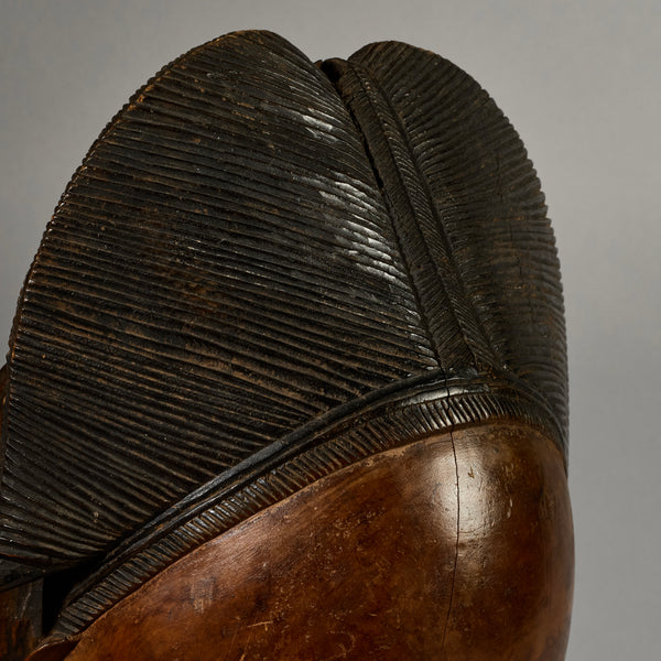 A PRETTY FEMININE MASK, BAULE TRIBE IVORY COAST EX UK COLLECTION ( No 6298)