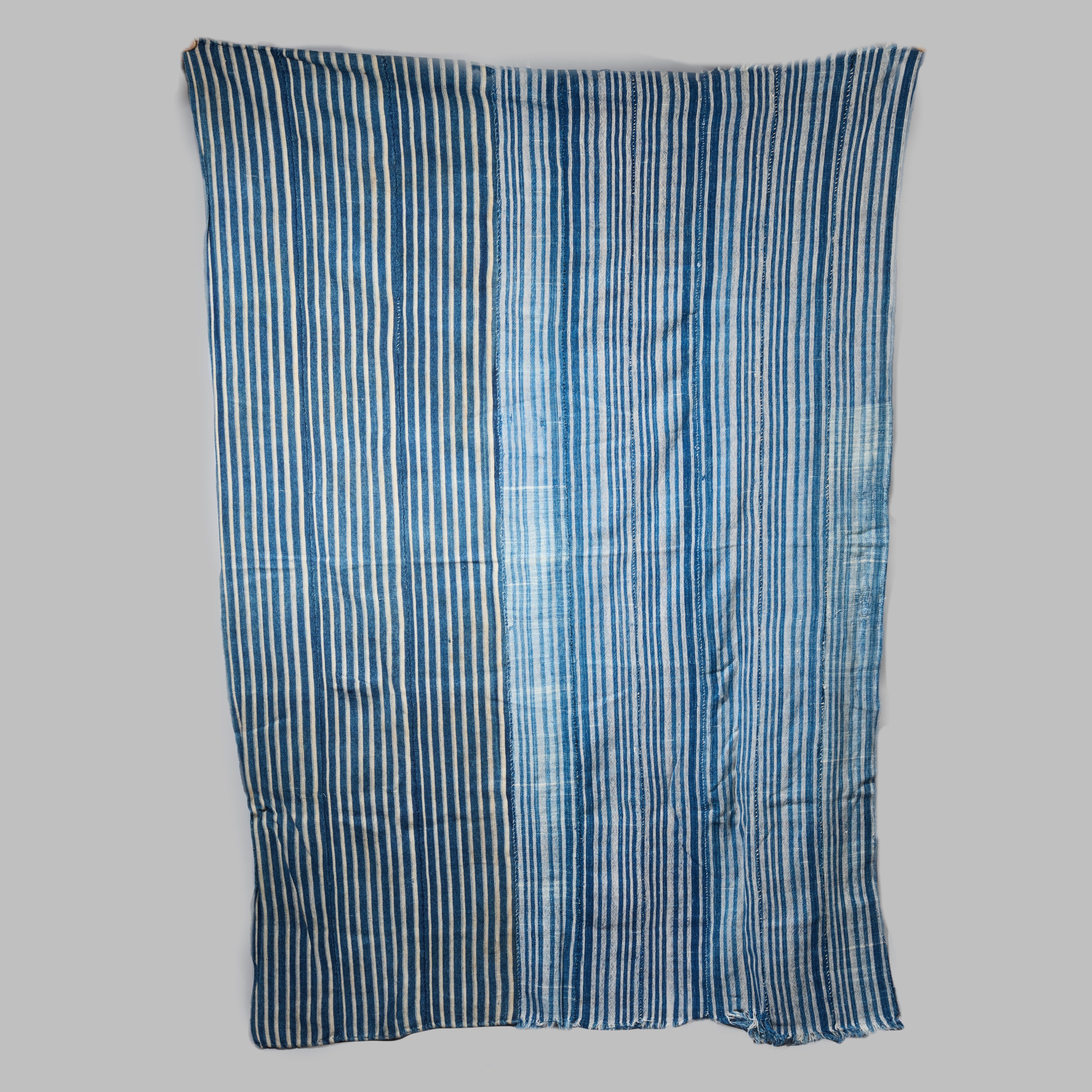 A THIN STRIPED INDIGO WOMANS CLOTH, NORTHERN GHANA ( No 2785 )