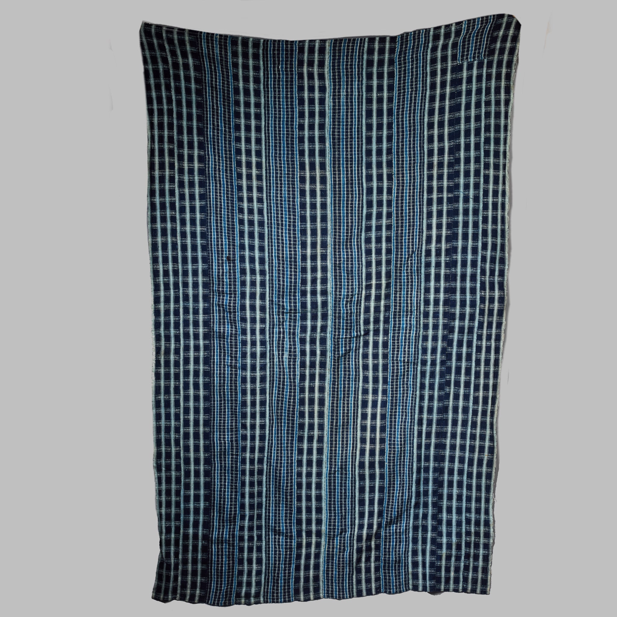 A CHEQUERED INDIGO WOMANS CLOTH, EWE TRIBE GHANA ( No 2864 )