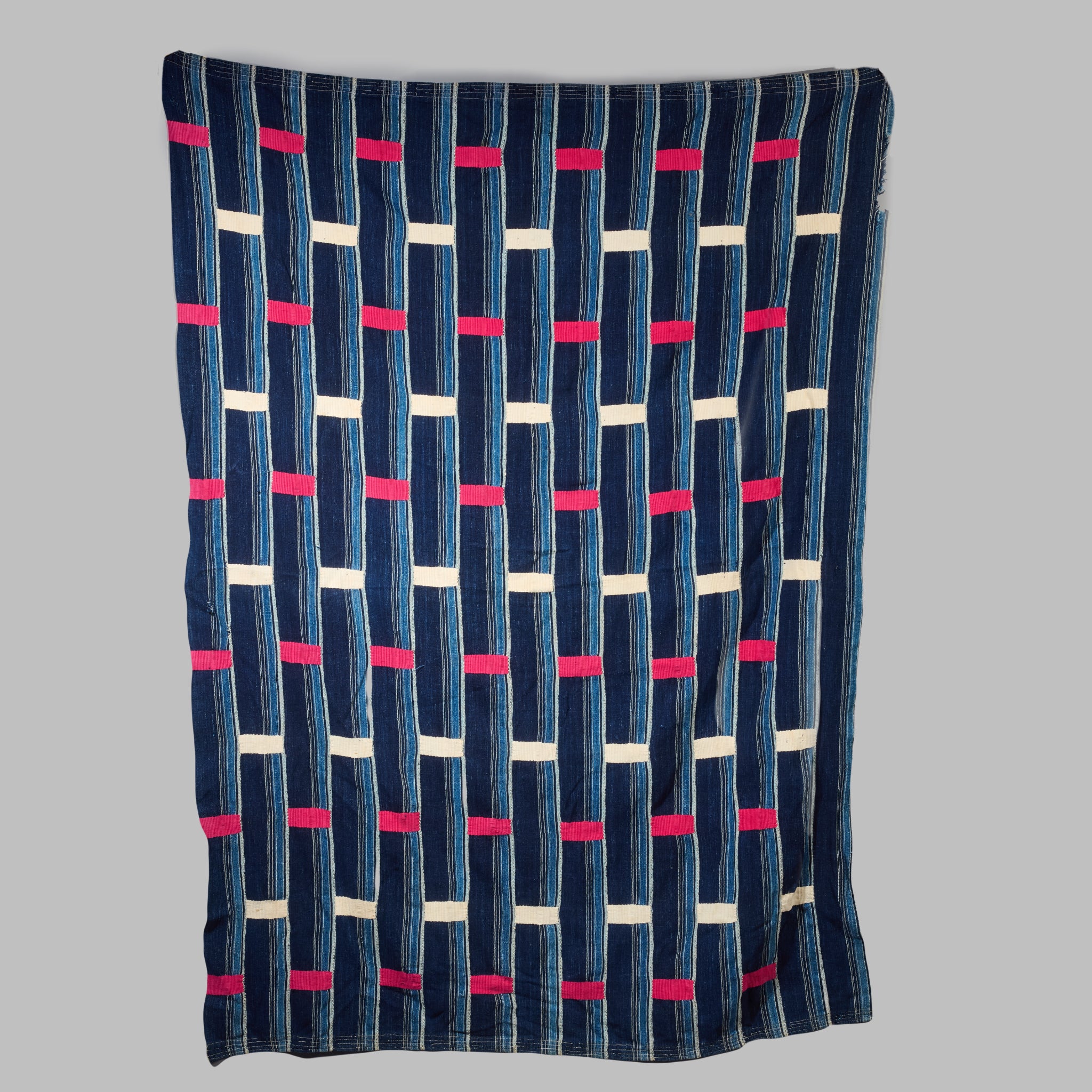 A RARE SPATIAL BLUE + PINK WOMANS CLOTH, EWE PEOPLE OF GHANA ( No 2863 )