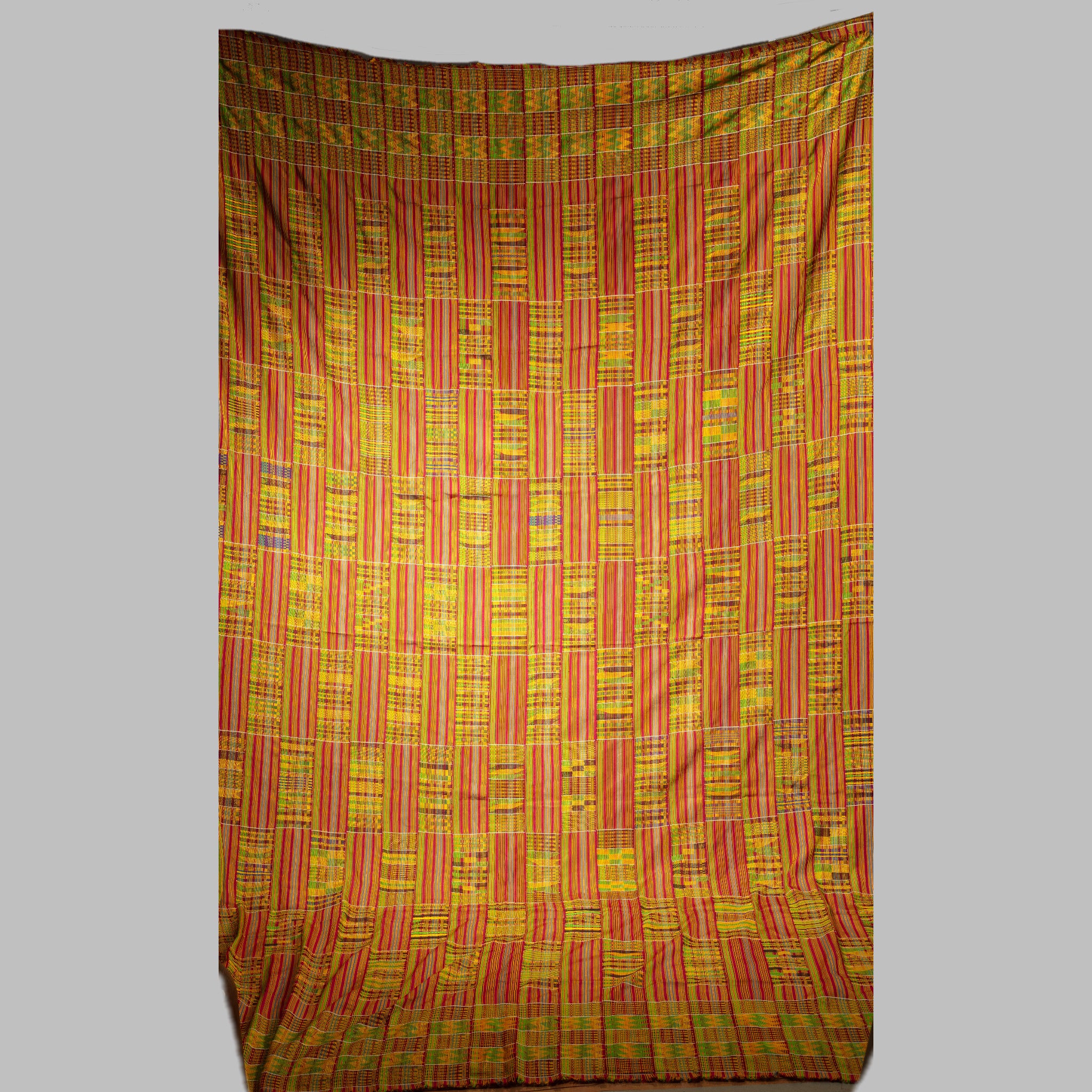 A HUGE MENS KENTE CLOTH ASHANTI TRIBE OF GHANA EX UK COLLECTION   ( No 2913 )