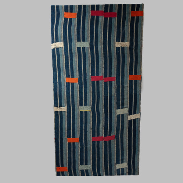 A GORGEOUS GRAPHIC + SPATIAL EWE TRIBE CLOTH FROM GHANA ( No 4632)