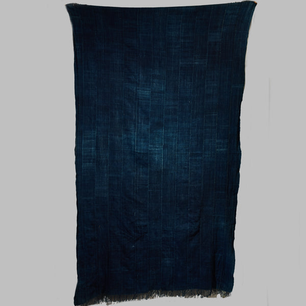 A LUSH MOSSI TRIBE INDIGO WRAP WOMANS CLOTH, BURKINA FASO  ( No 4736 )