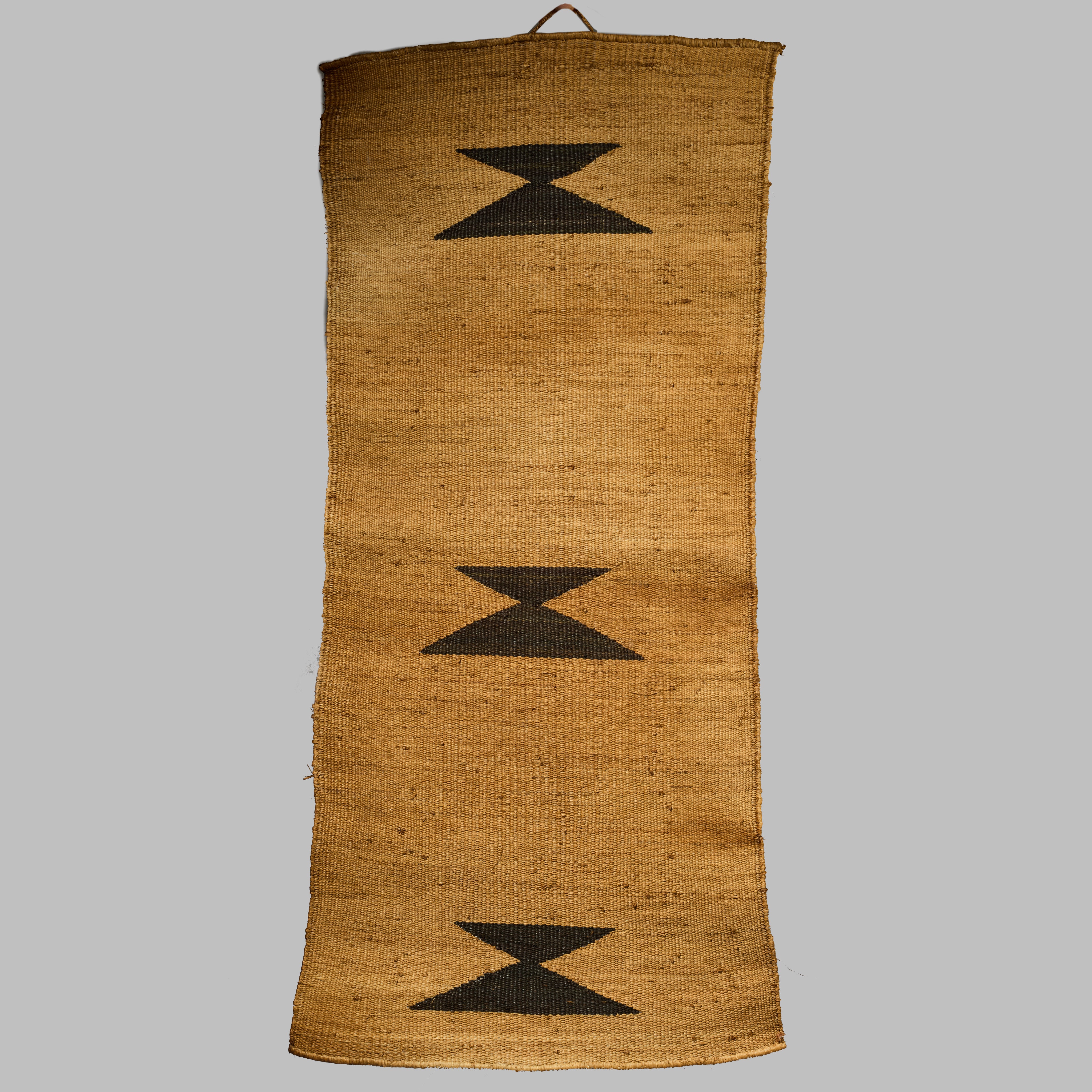 A REFINED WOVEN GRASS  TUTSI TRIBE MAT FROM RWANDA( No 4783 )