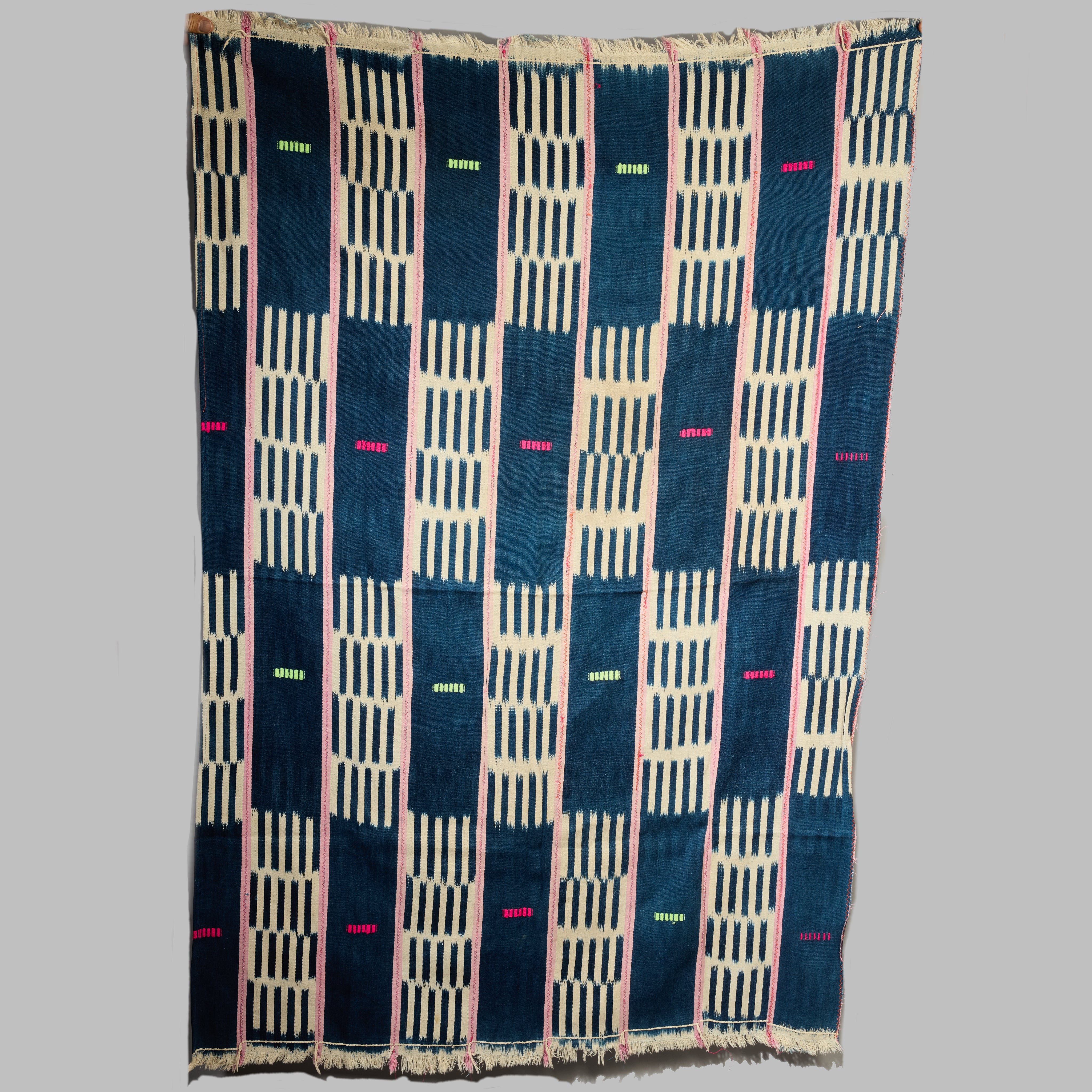 AN ADORABLE WOMANS TEXTILE, BAULE TRIBE, IVORY COAST  ( No 5033 )