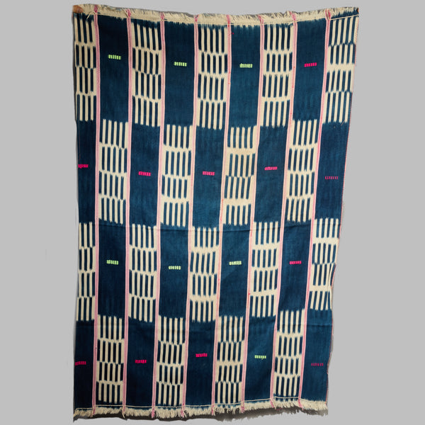 AN ADORABLE WOMANS TEXTILE, BAULE TRIBE, IVORY COAST  ( No 5033 )