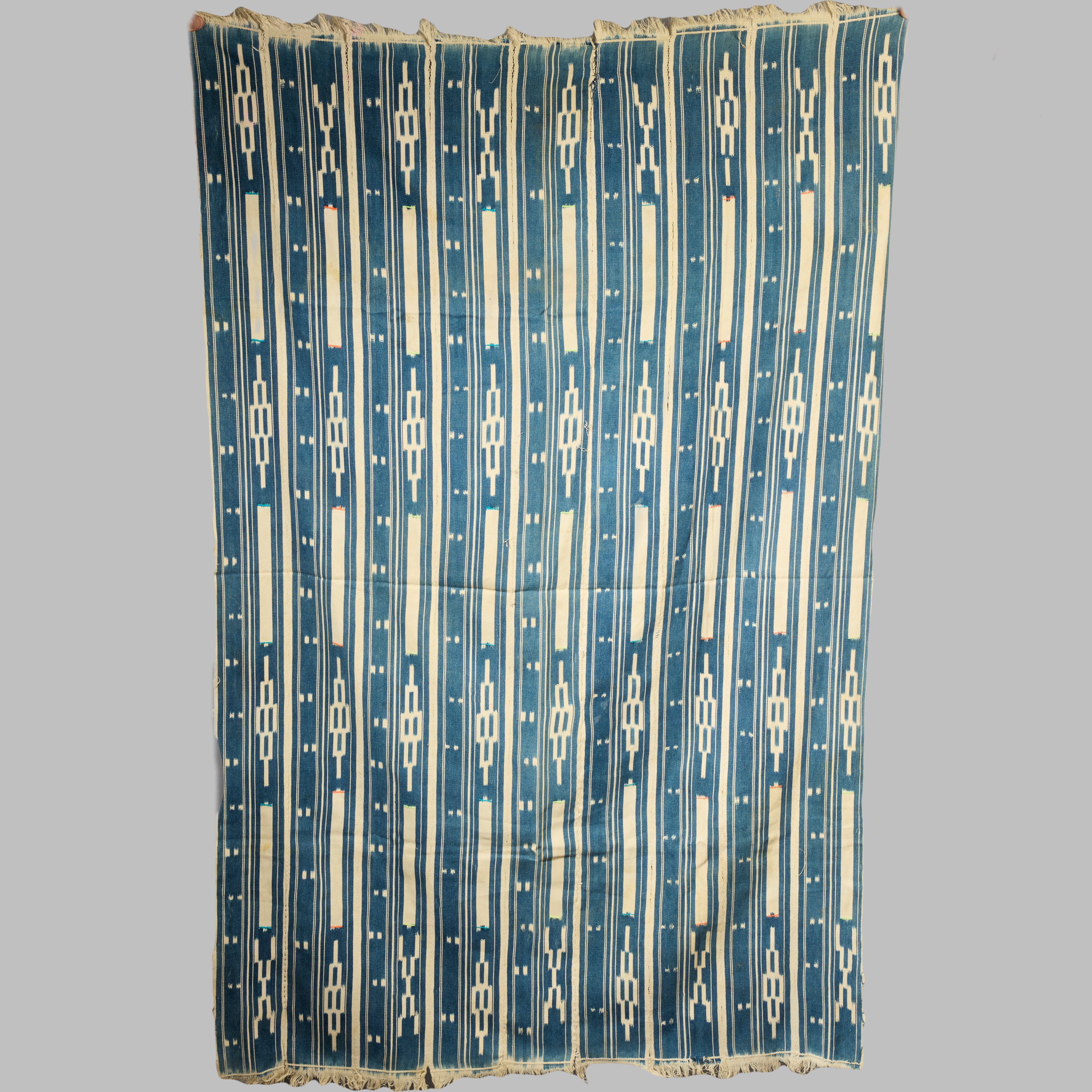 A STYLISH  BAULE TRIBE WOMANS CLOTH, IVORY COAST  ( No 5032 )